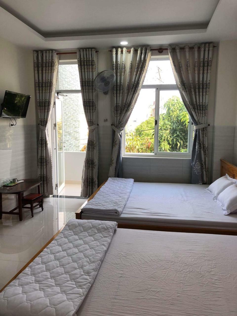 Nguyen Kim Motel Лонг Хай Екстериор снимка